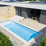 Vila Homes4you K4
